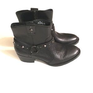 Born | Western Boots Studded